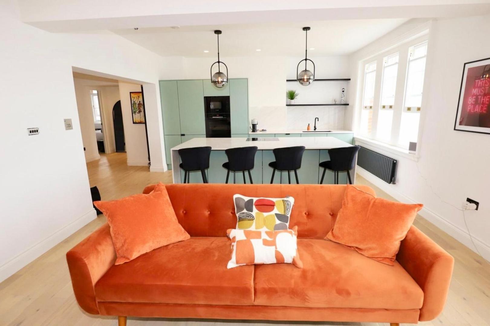 Newly Refurbished W/ River Views Лондон Екстер'єр фото