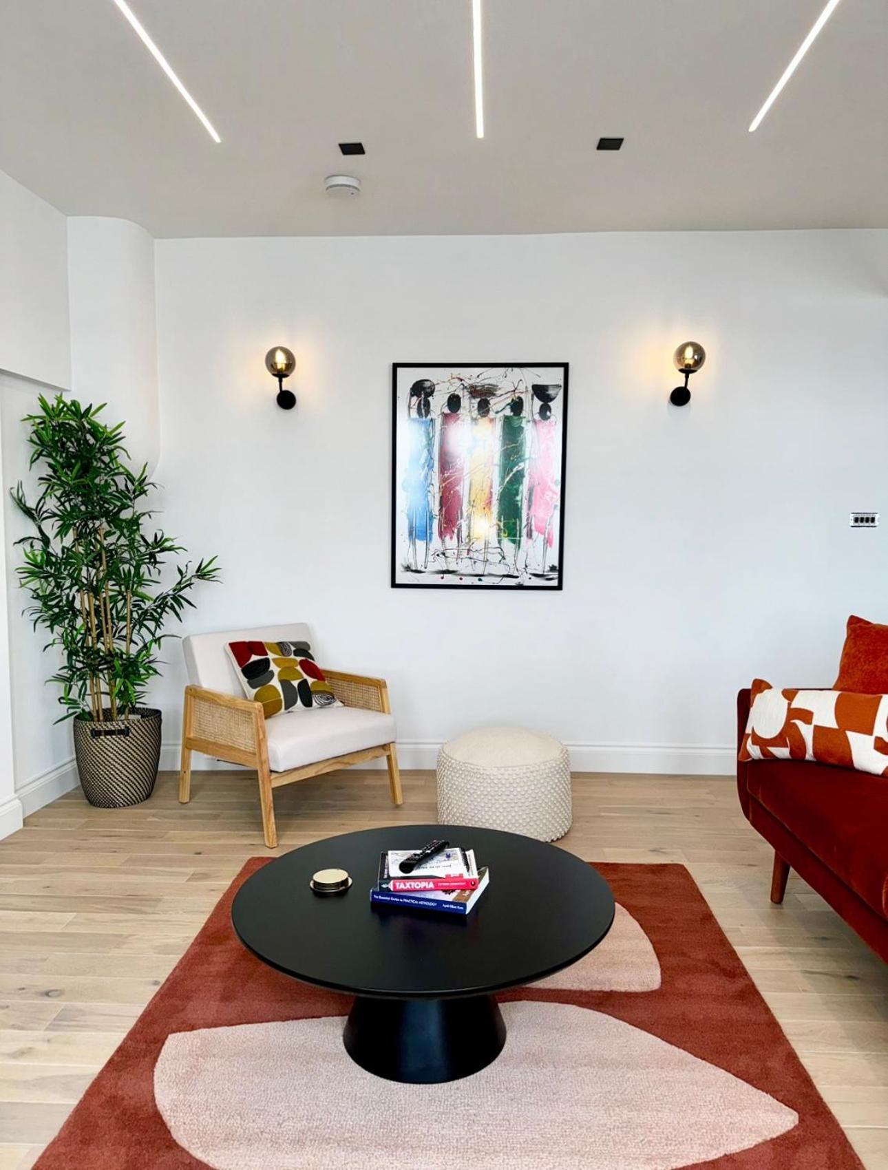 Newly Refurbished W/ River Views Лондон Екстер'єр фото